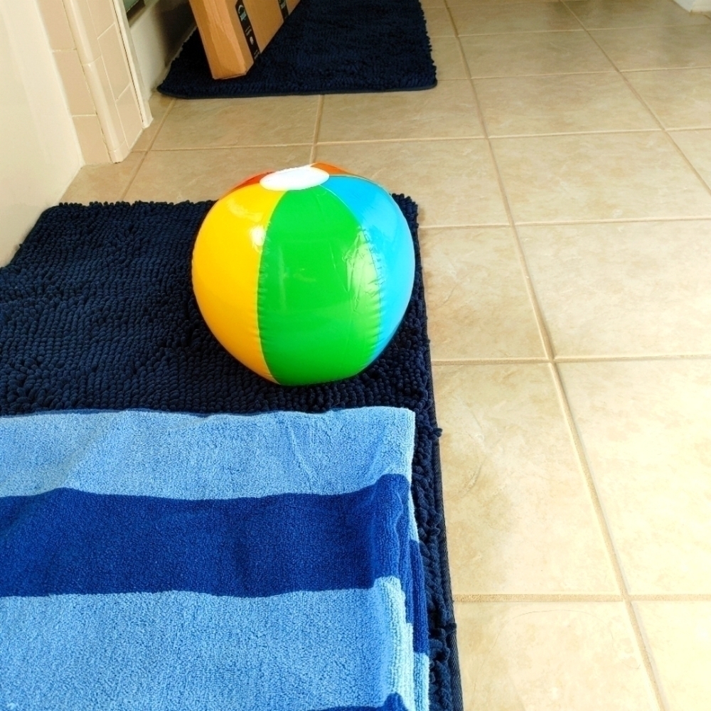 Rhode Island Novelty Inflatable Beach Balls NEW/still in pkgs bundle of … - Picture 2 of 5